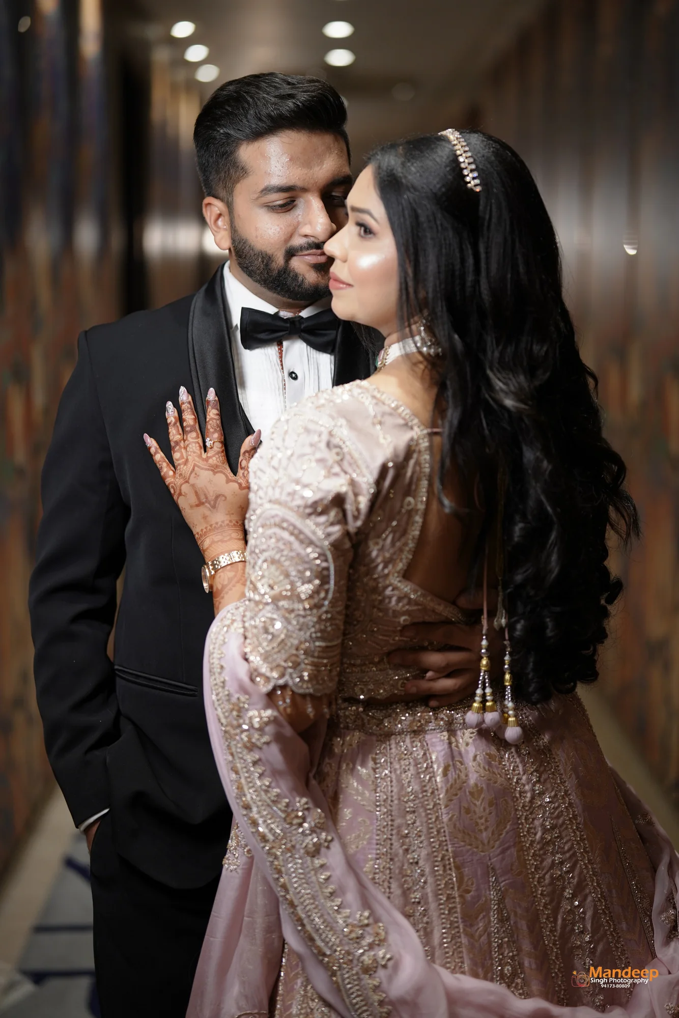 Tanya and Vyom together in the corridor